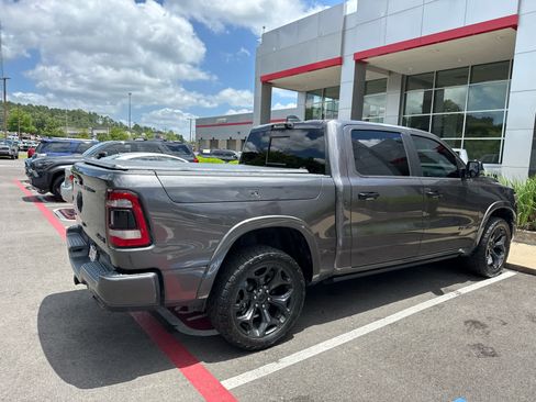 Used 2023 RAM 1500 Limited AWD/4WD image 3