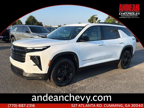 New 2027 Chevrolet Traverse LT w/ Midnight/Sport Edition FWD image 1