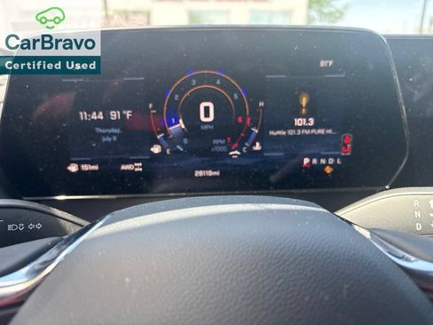 Used 2026 Chevrolet Traverse LT AWD/4WD image 14