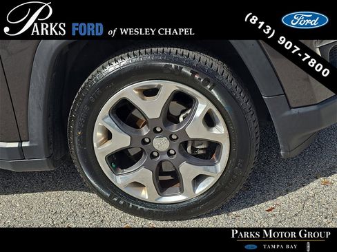Used 2020 Jeep Compass Limited image 31