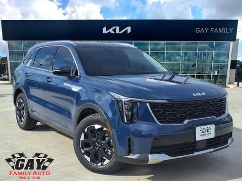 New 2026 Kia Sorento S w/ S Panoramic Sunroof Package image 1