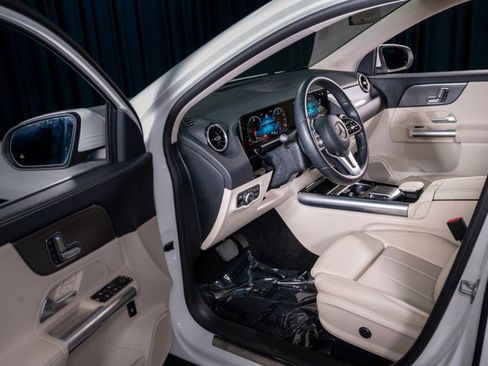 Certified 2023 Mercedes-Benz GLA 250 image 12