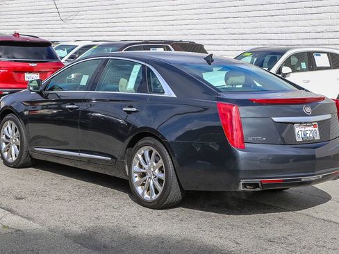 Used 2013 Cadillac XTS Luxury image 4