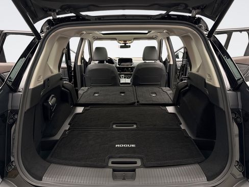 Used 2023 Nissan Rogue Platinum w/ Platinum Premium Package image 24