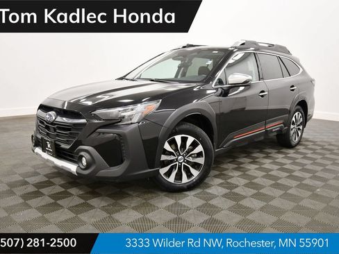 Used 2024 Subaru Outback Touring XT AWD/4WD image 1