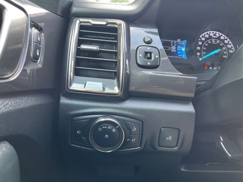 Used 2021 Ford Ranger Lariat w/ FX4 Off-Road Package AWD/4WD image 29