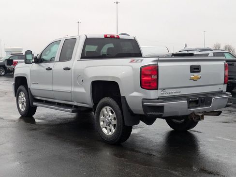 Used 2015 Chevrolet Silverado 2500 LT w/ LT Convenience Package image 5