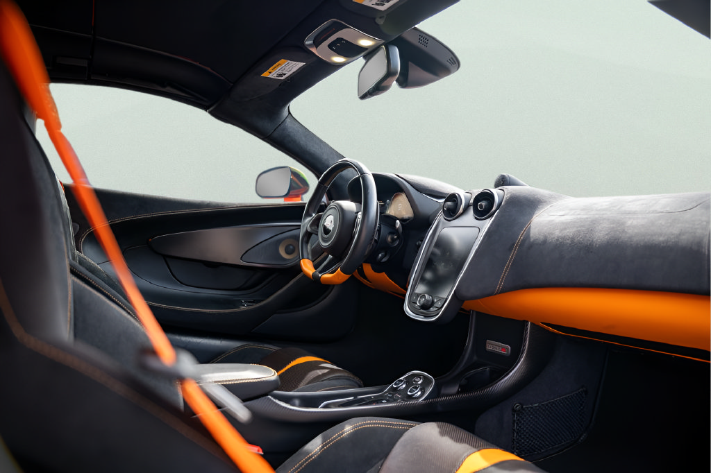 Used 2018 McLaren 570S Spider RWD image 43
