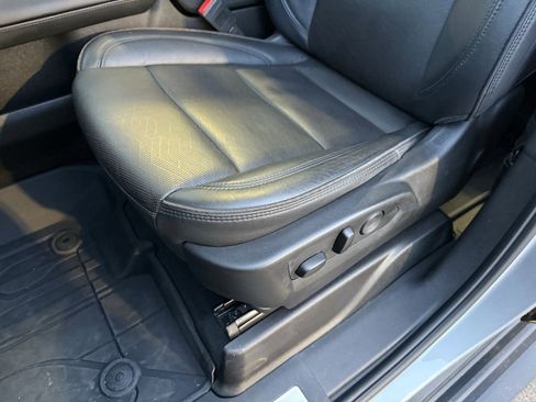 Used 2023 Chevrolet Tahoe High Country image 25