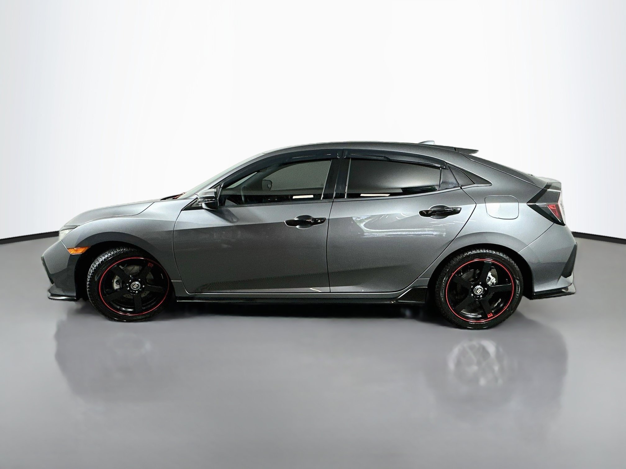 Used 2021 Honda Civic Sport Touring image 4