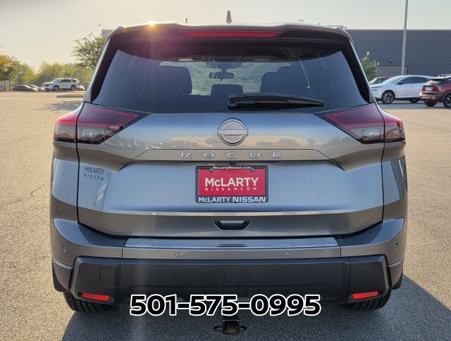 Used 2025 Nissan Rogue SV FWD image 6