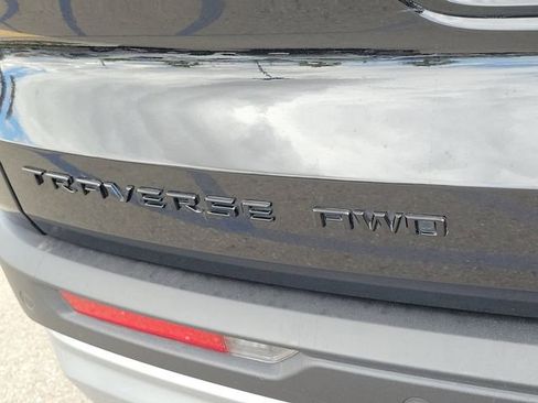 Used 2024 Chevrolet Traverse Z71 w/ Enhanced Driving Package AWD/4WD image 32