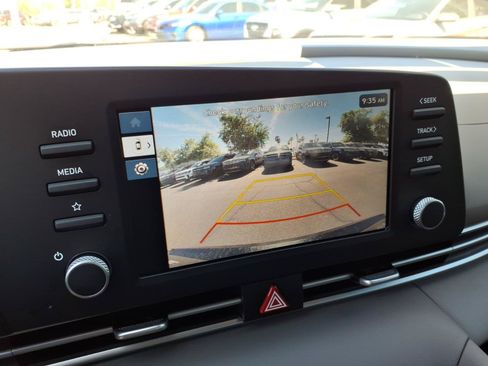Certified 2025 Hyundai Elantra Sport FWD image 20