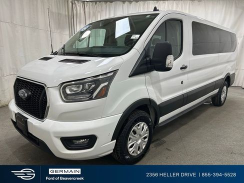 Used 2023 Ford Transit 350 XLT image 4