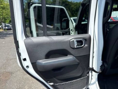 Used 2023 Jeep Wrangler Unlimited Rubicon 4xe w/ Steel Bumper Group AWD/4WD image 38