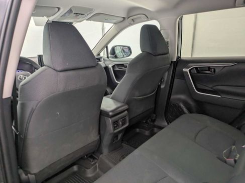 Used 2020 Toyota RAV4 LE w/ All Weather Liner Package AWD/4WD image 20