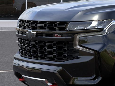 Used 2023 Chevrolet Tahoe Z71 w/ Luxury Package AWD/4WD image 37