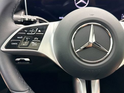 Certified 2026 Mercedes-Benz GLC 300 4MATIC image 11