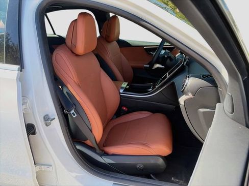 Certified 2026 Mercedes-Benz C 300 4MATIC Sedan image 15