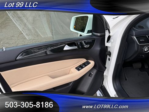 Used 2018 Mercedes-Benz GLS 450 4MATIC w/ Premium Package image 27