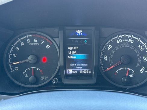 Used 2022 Toyota Tacoma SR5 image 18