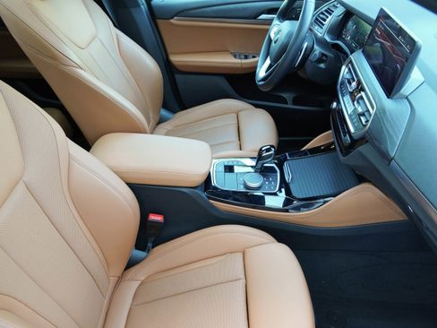 Used 2023 BMW X4 xDrive30i w/ Parking Assistance Package AWD/4WD image 12