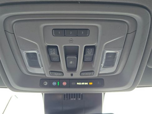 Used 2024 GMC Sierra 1500 SLT w/ SLT Premium Plus Package image 29