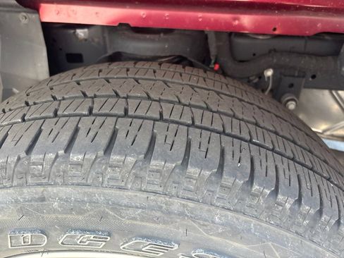Used 2023 RAM 1500 Laramie AWD/4WD image 21