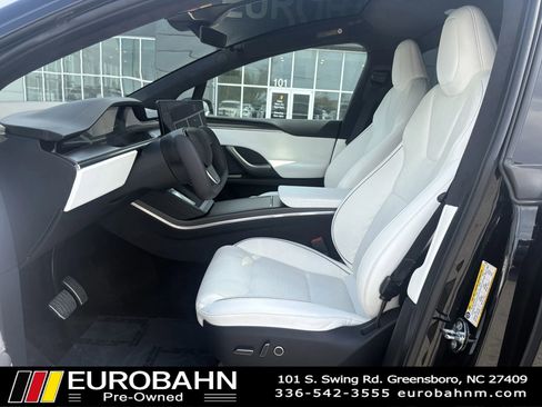 Used 2022 Tesla Model X Plaid AWD/4WD image 8