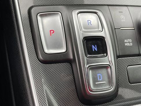 Used 2022 Hyundai Santa Fe SEL FWD image 19