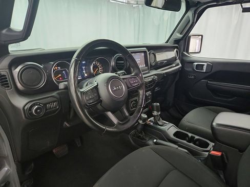 Used 2021 Jeep Wrangler Unlimited Sport AWD/4WD image 10