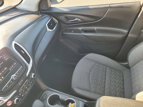 Used 2024 Chevrolet Equinox LT AWD/4WD image 13