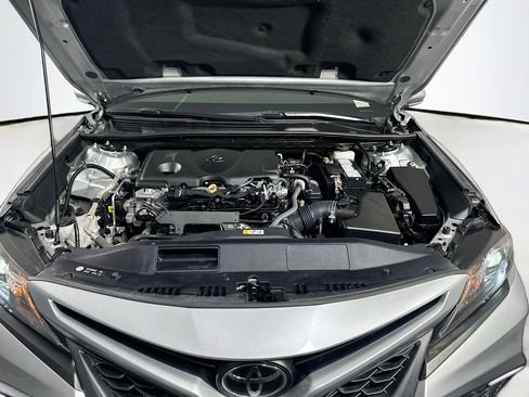 Used 2024 Toyota Camry SE FWD image 31