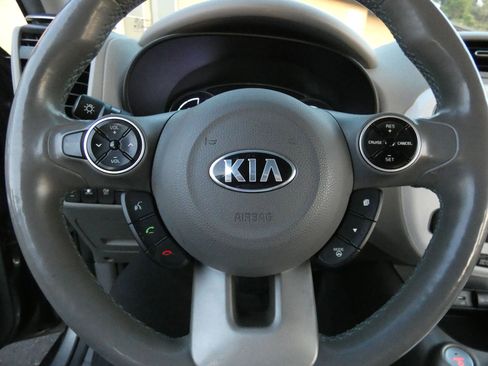 Used 2018 Kia Soul EV image 56