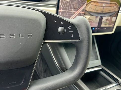 Used 2021 Tesla Model S Plaid image 21