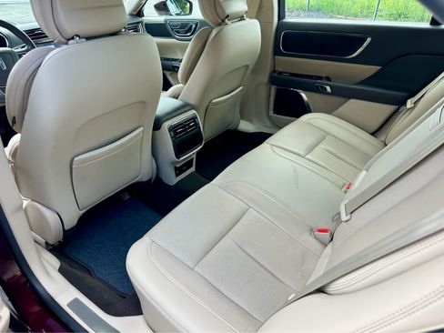 Used 2019 Lincoln Continental Select FWD image 13