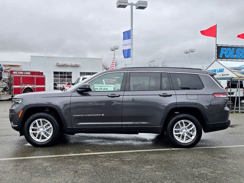 Used 2025 Jeep Grand Cherokee L Laredo w/ Luxury Tech Group I image 8