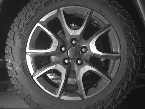 Used 2025 Jeep Compass Trailhawk image 15