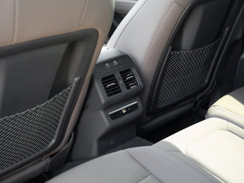 Certified 2025 Audi Q5 Premium w/ Premium Plus AWD/4WD image 27