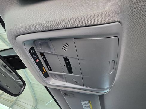 Used 2019 GMC Acadia SLT FWD image 30