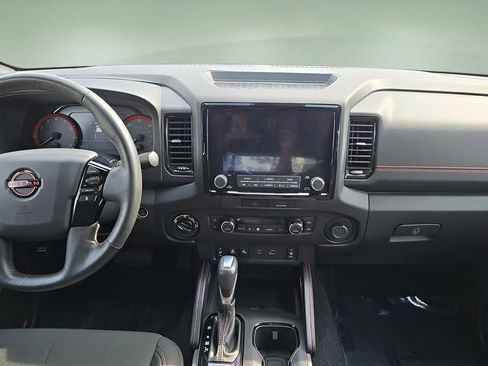 Used 2023 Nissan Frontier PRO-4X w/ Pro Convenience Package AWD/4WD image 12