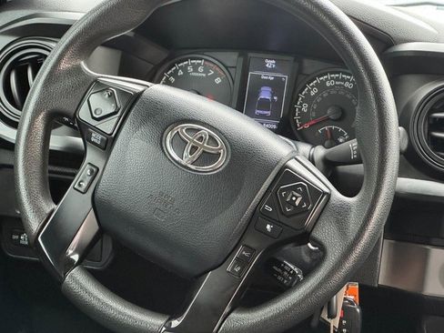 Used 2019 Toyota Tacoma SR image 12