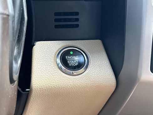 Used 2018 Ford F150 Lariat AWD/4WD image 36