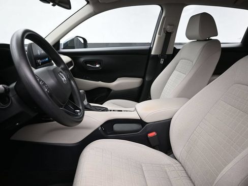 Used 2024 Honda HR-V LX image 11