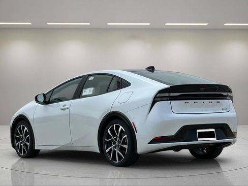 New 2027 Toyota Prius Plug-In Hybrid w/ Limited Premium Package FWD image 5