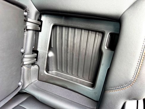 Used 2024 GMC Sierra 1500 AT4 w/ Technology Package image 19