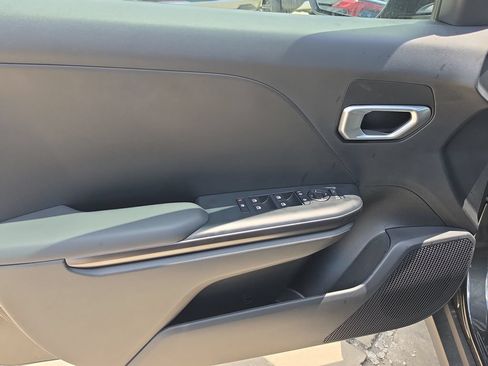 New 2026 Kia K4 FWD image 17