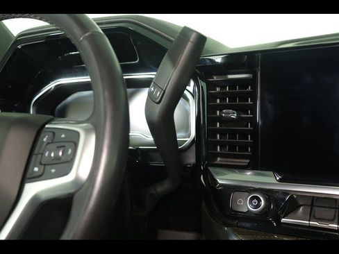 Used 2022 Chevrolet Silverado 1500 LT w/ Z71 Off-Road Package image 29