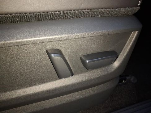 New 2026 Nissan Armada SV image 9