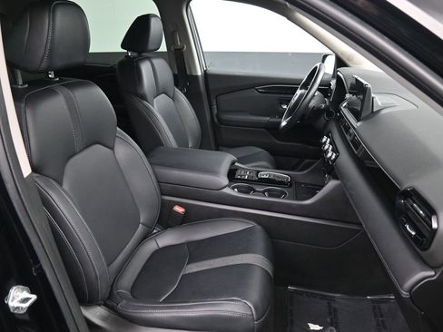 Used 2023 Honda Pilot EX-L image 17